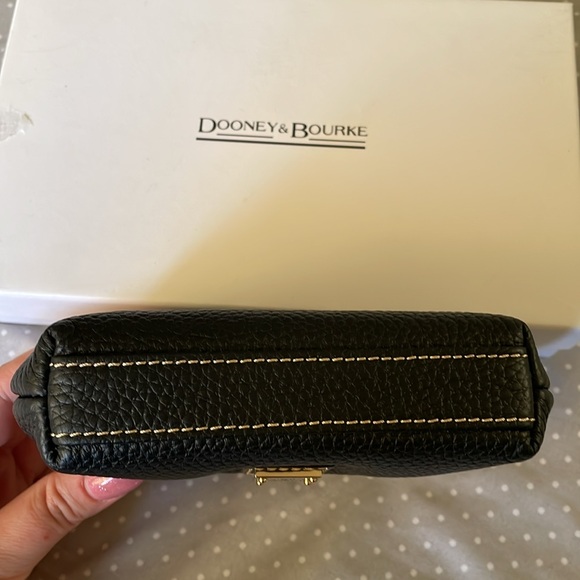 Dooney & Bourke Large Coin Purse Wallet NWT - Picture 3 of 8